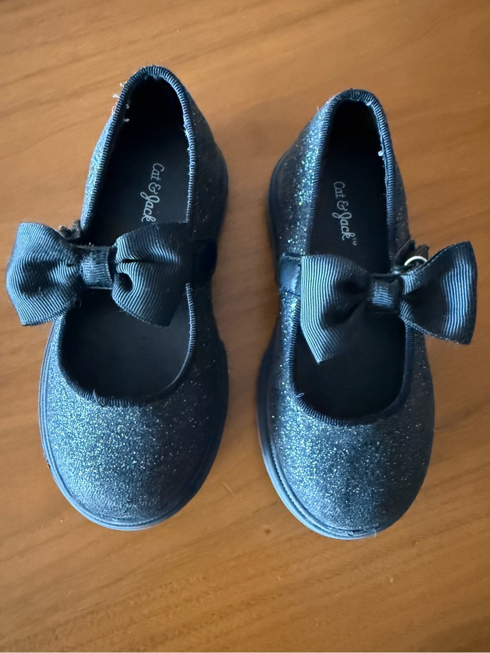 Cat & Jack Girls Black Dress Shoes with Glitter Bow-toddler size 8